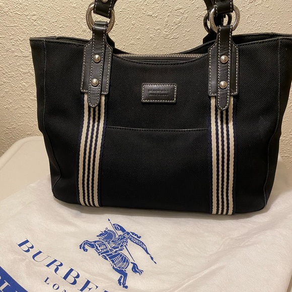 Burberry handbag - Picture 1 of 10